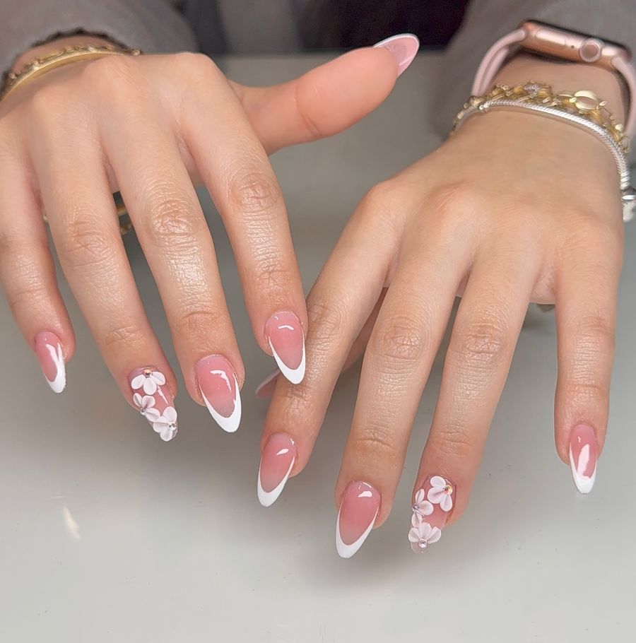 White-Almond-Nails_lupitasss_nails_5.jpg