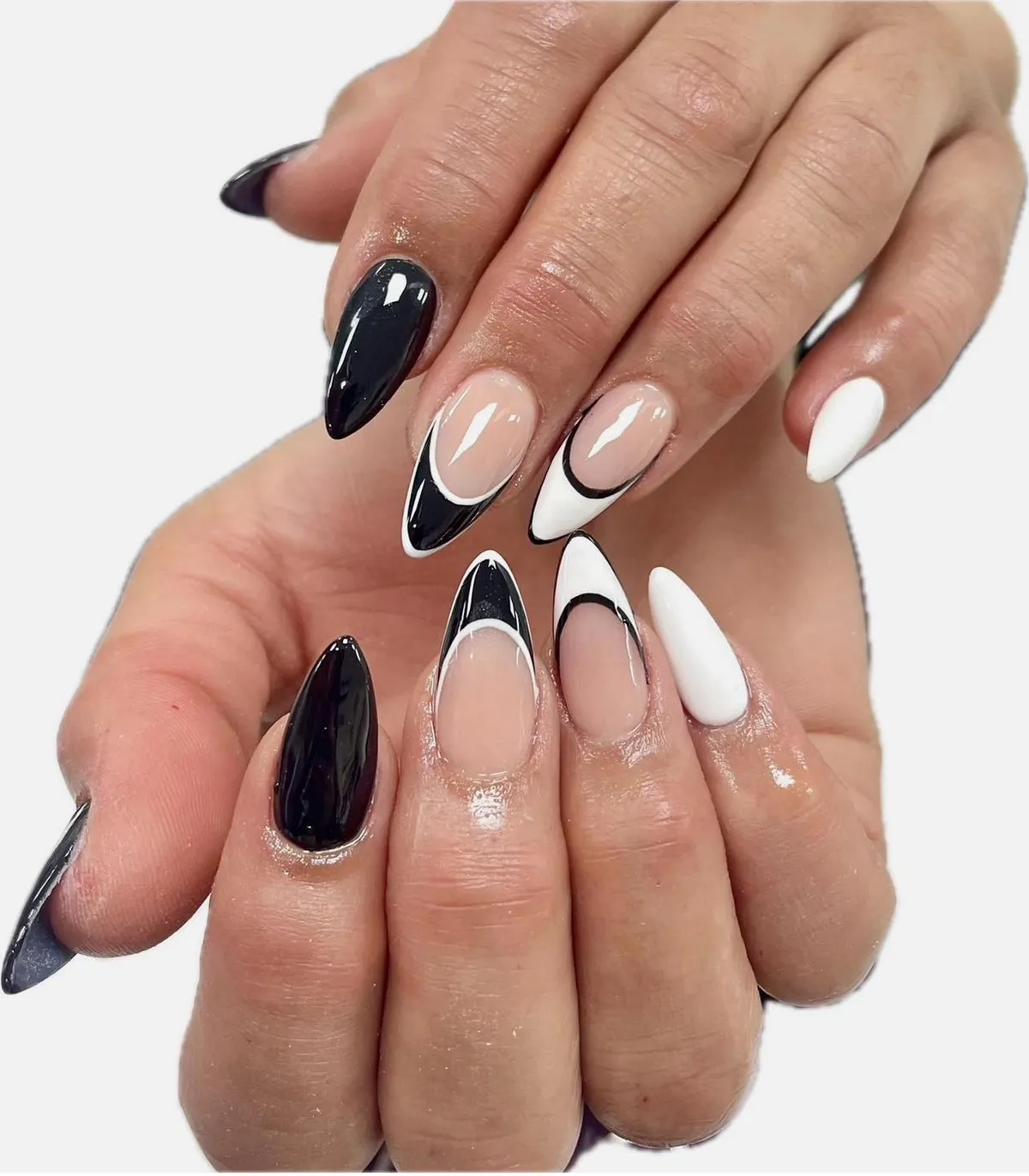 black-and-white-nails_justnails_heatonmoor_20-1.webp