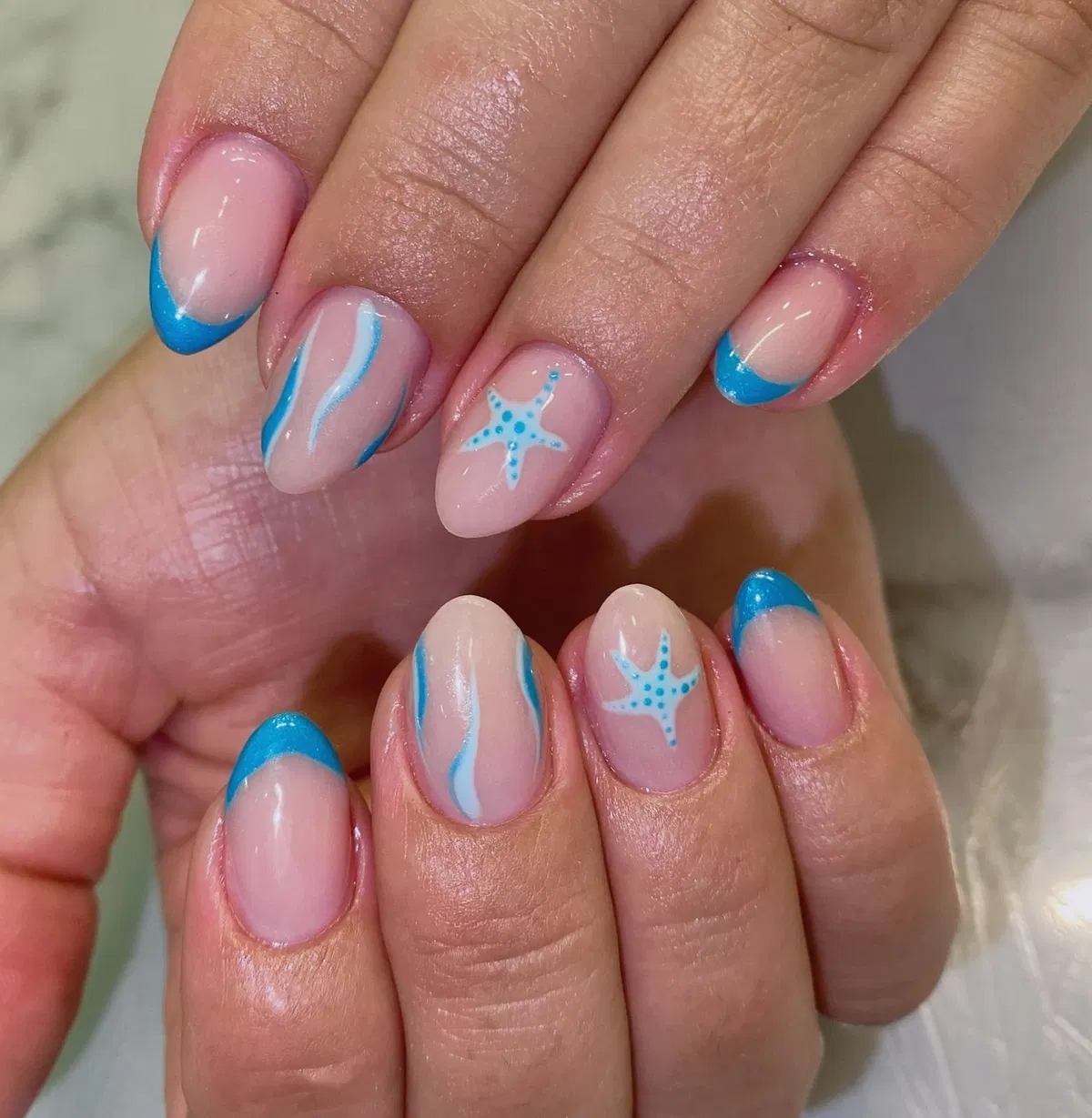 blue-gel-nails_lush.nails_.salon_13.webp