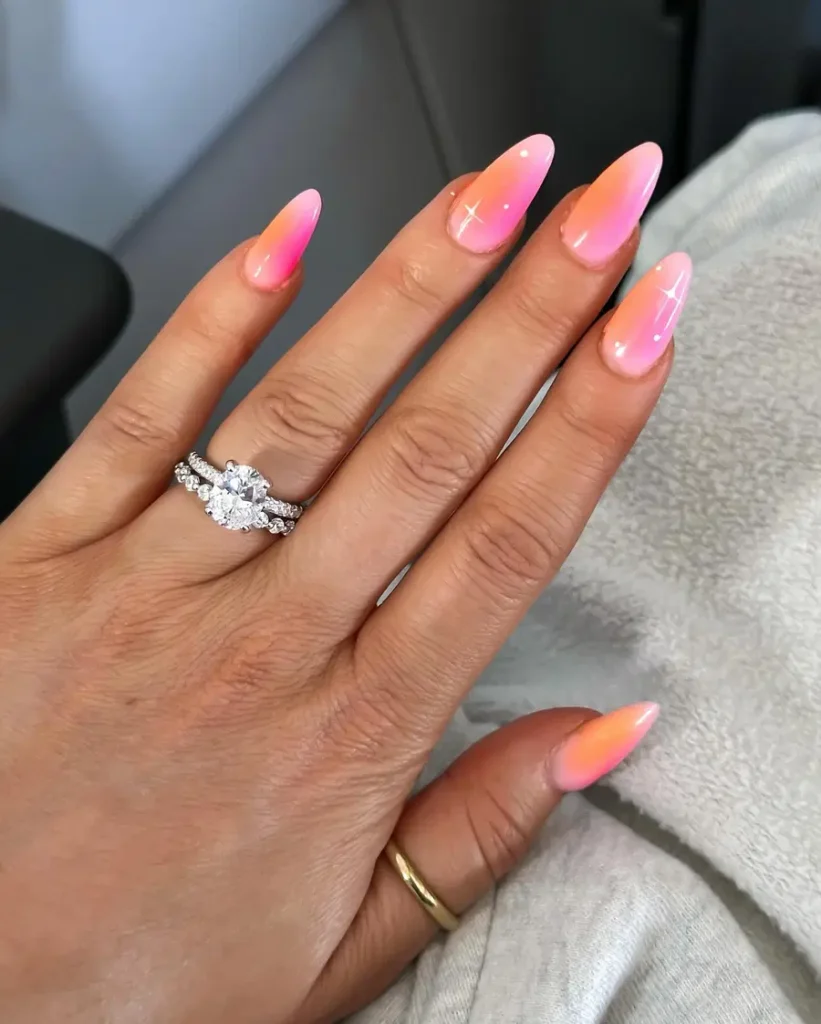 Peachy Pink Ombre Almond Nails With a Soft Glow
