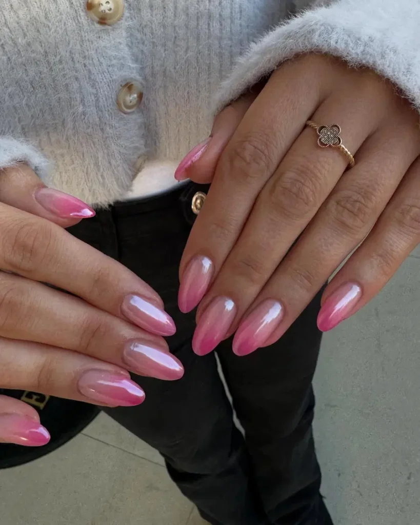 Pink Ombre Nails With a Soft Glow and Everyday Elegance