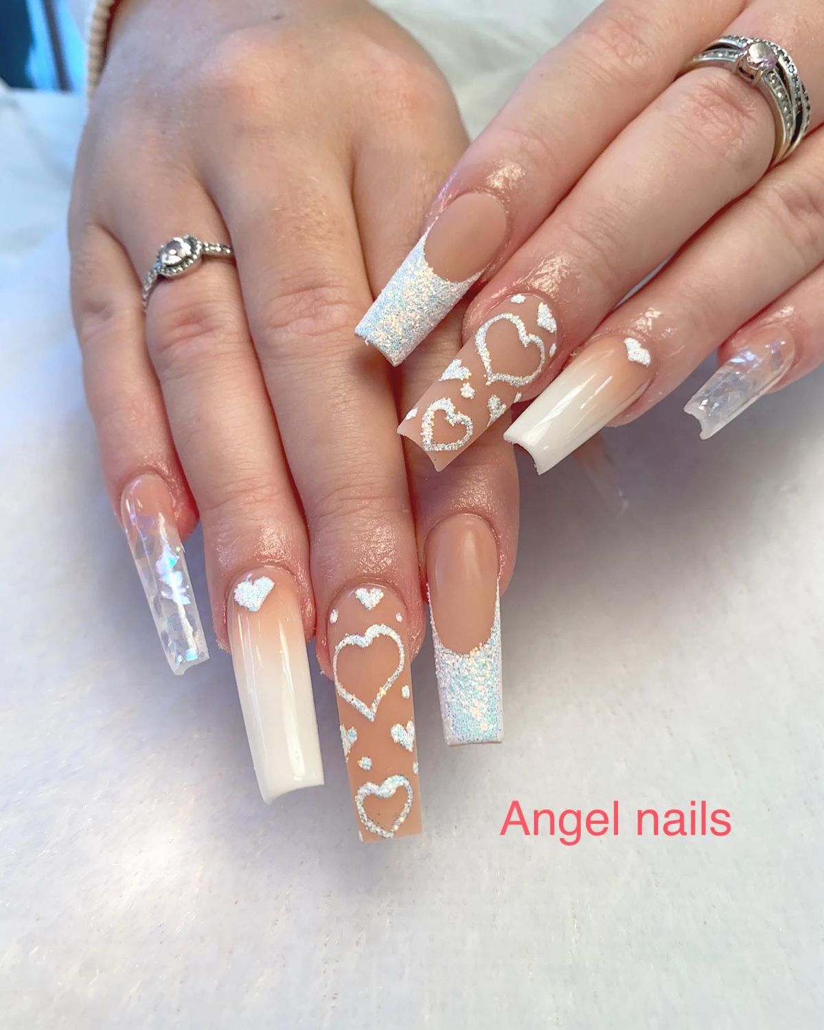 white-nails-with-designs_angelnails_barrow_15.jpg