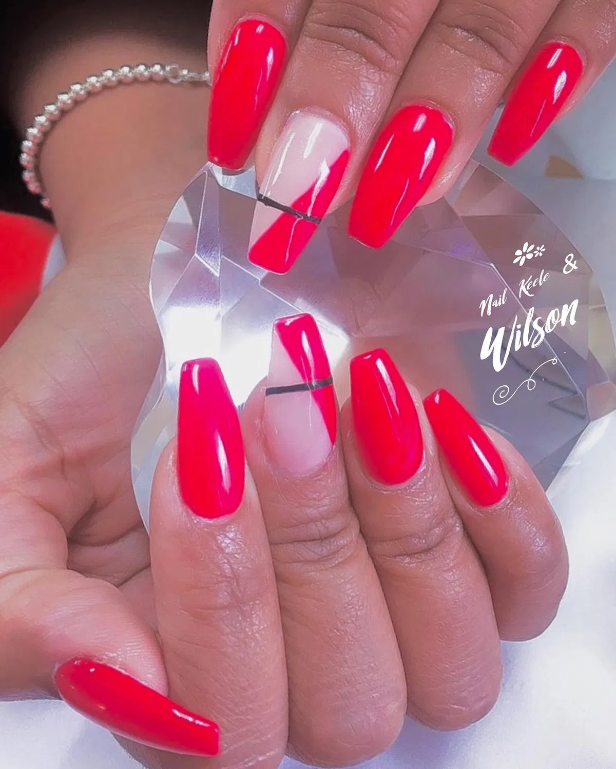 Red-coffin-nails_nuvonails.keeleandwilson_16.webp