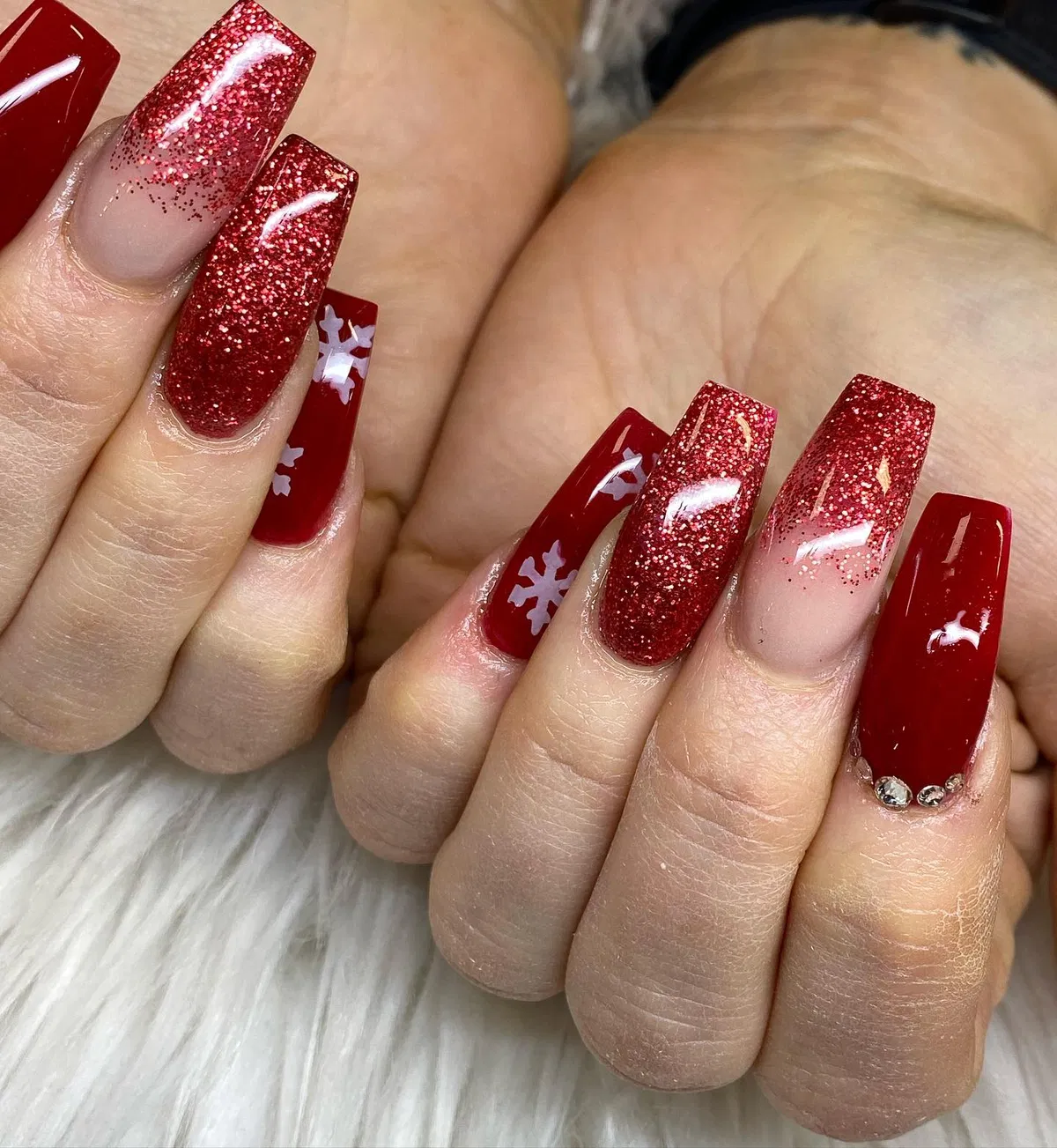 Red-coffin-nails_zanemua_13.webp