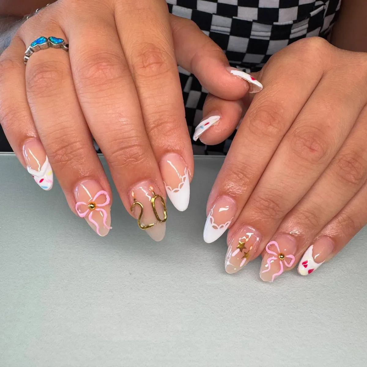 almond-nails_mtz_nailz_19.webp