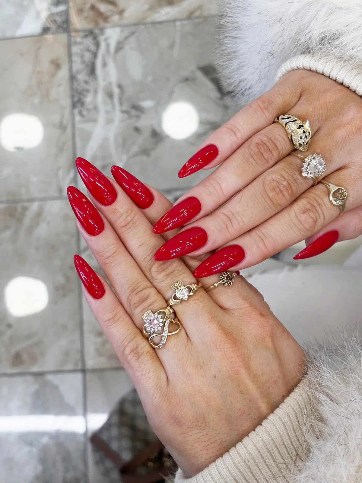 red-prom-nails_sandynailsbeautysalon_4.webp