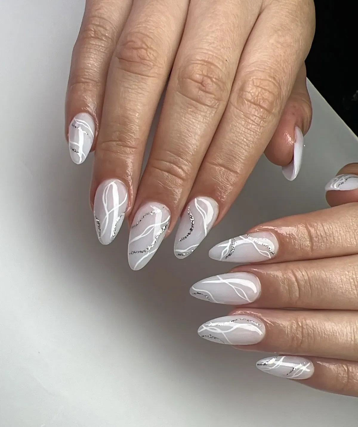 white-nail-_rosytipschulavista_15.webp
