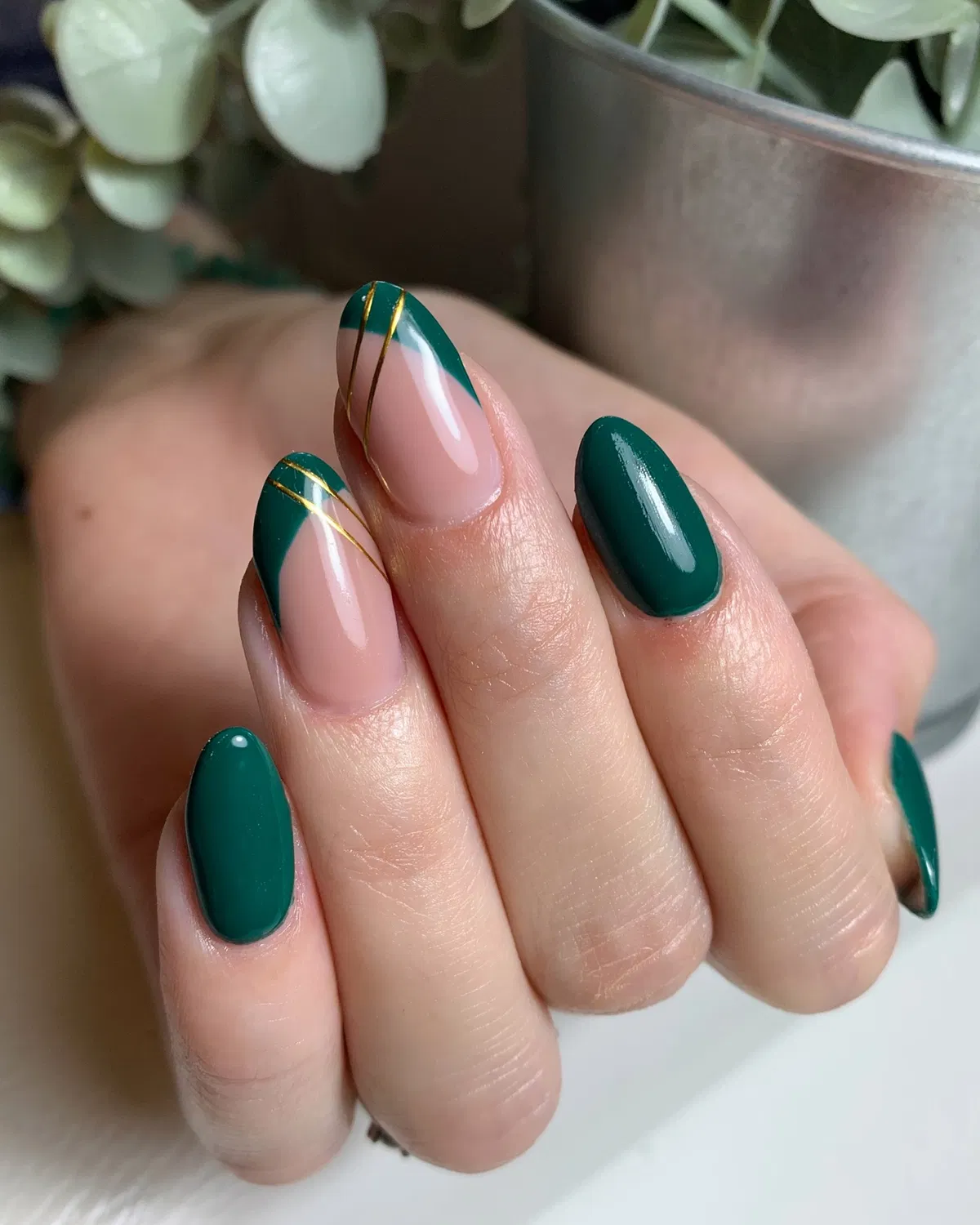 Dark-Green-Nails_karenmackmannails_4.webp