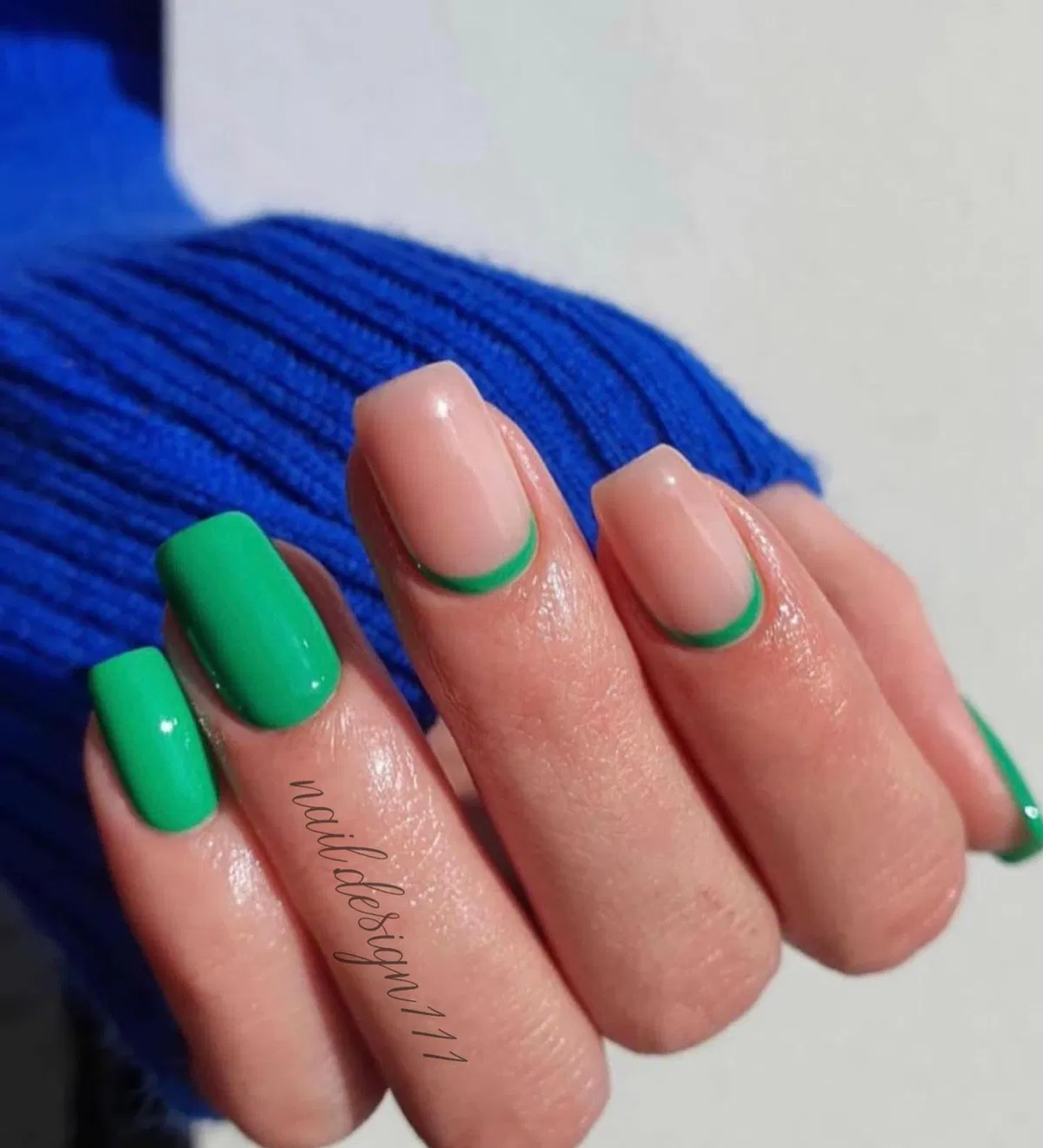 green-nails_nail.design111_13.webp