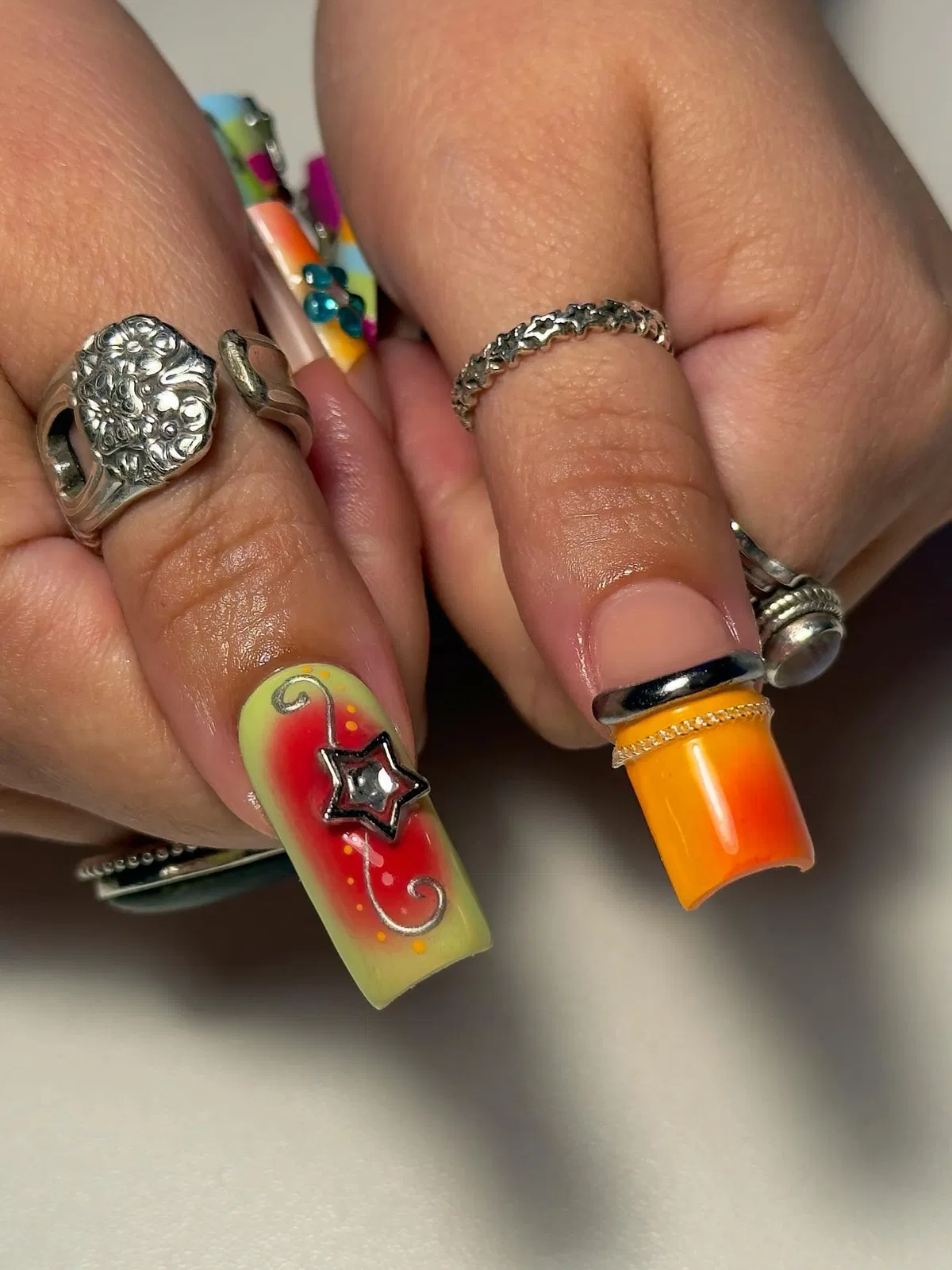 fun-summer-nails_nailzbyambz_12.webp
