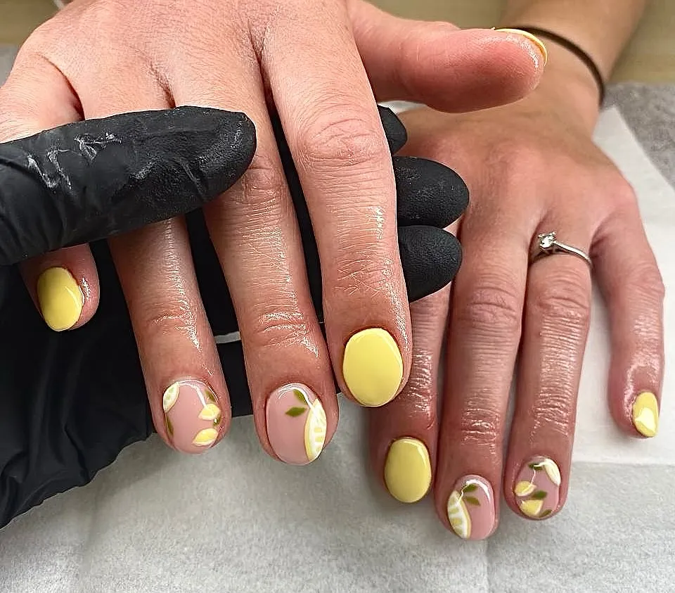 Short pastel yellow with citrusy accents