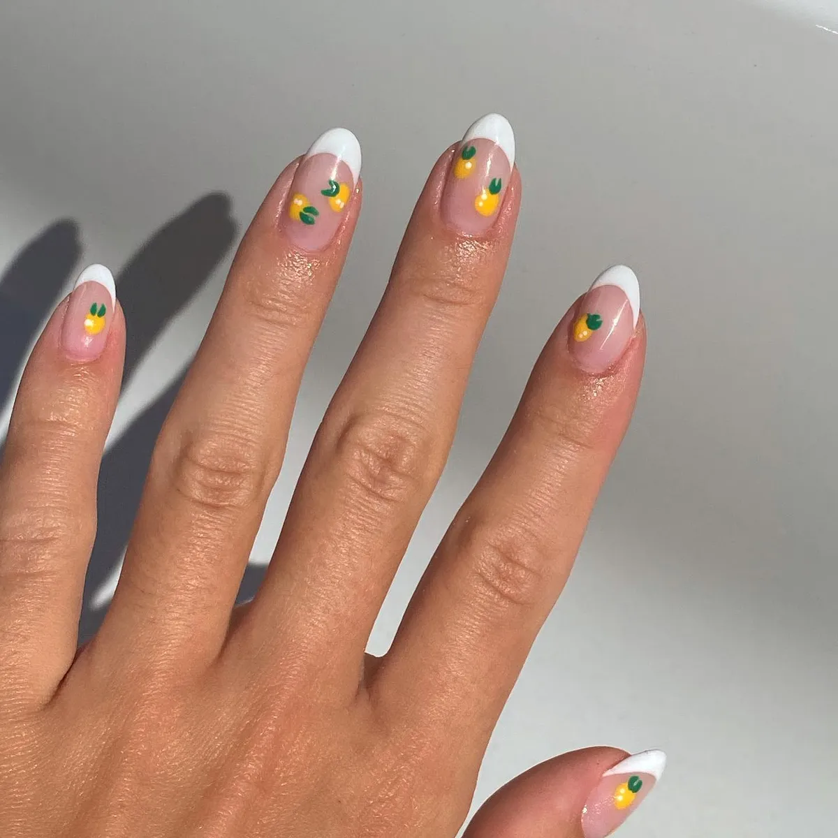 lemon-nails-designs_nailtherapy.co_17.webp