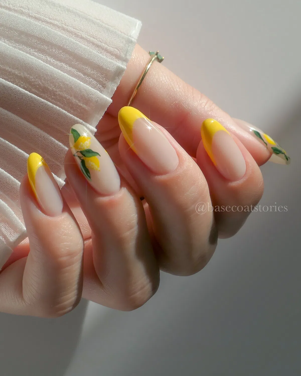 lemon-nails_basecoatstories_13.webp