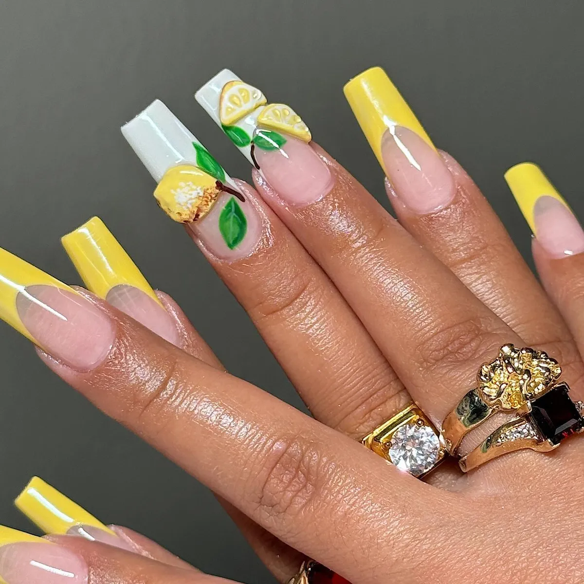 lemon-nails_myprettyset_6.webp