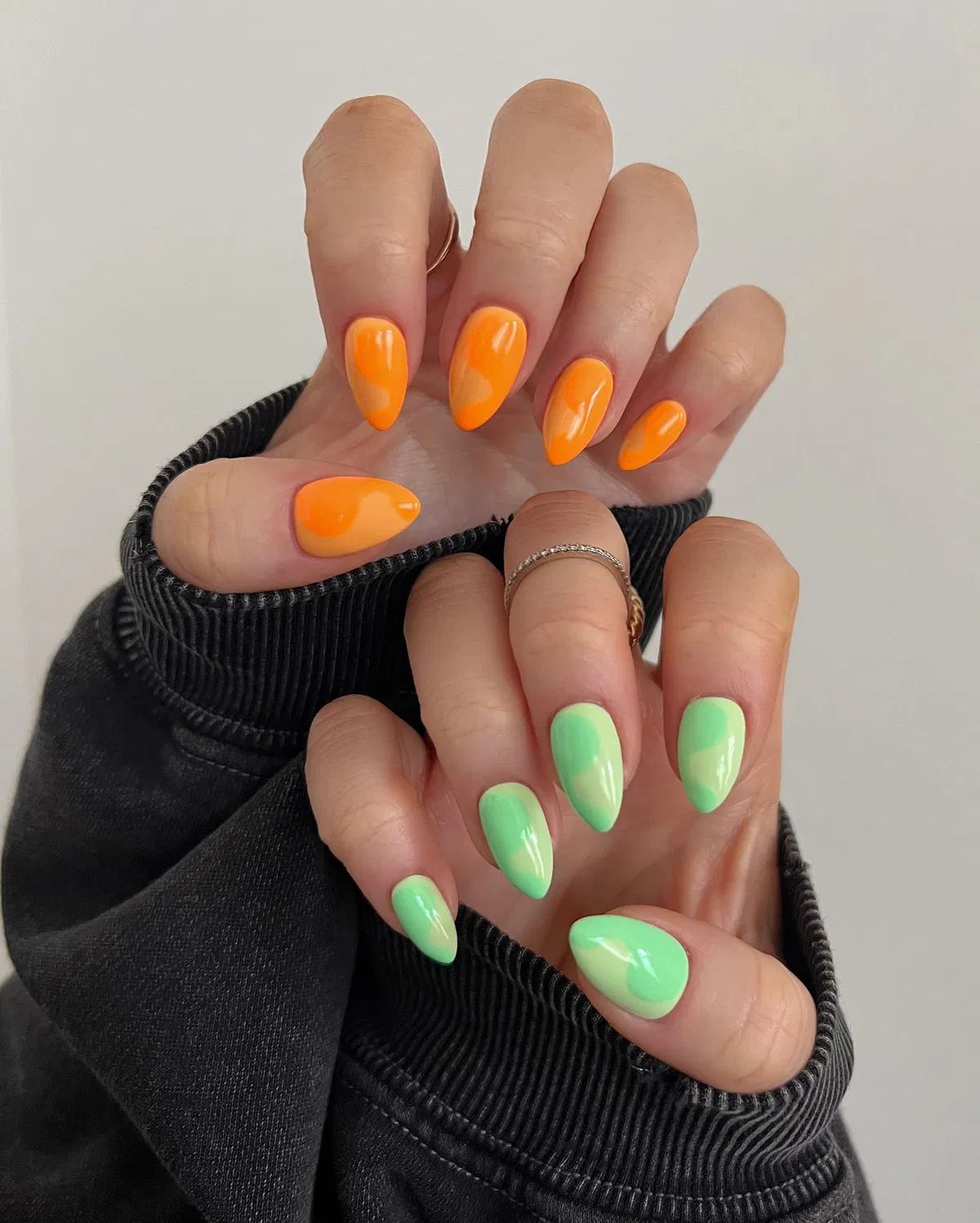 Two-tone orange and green almond set