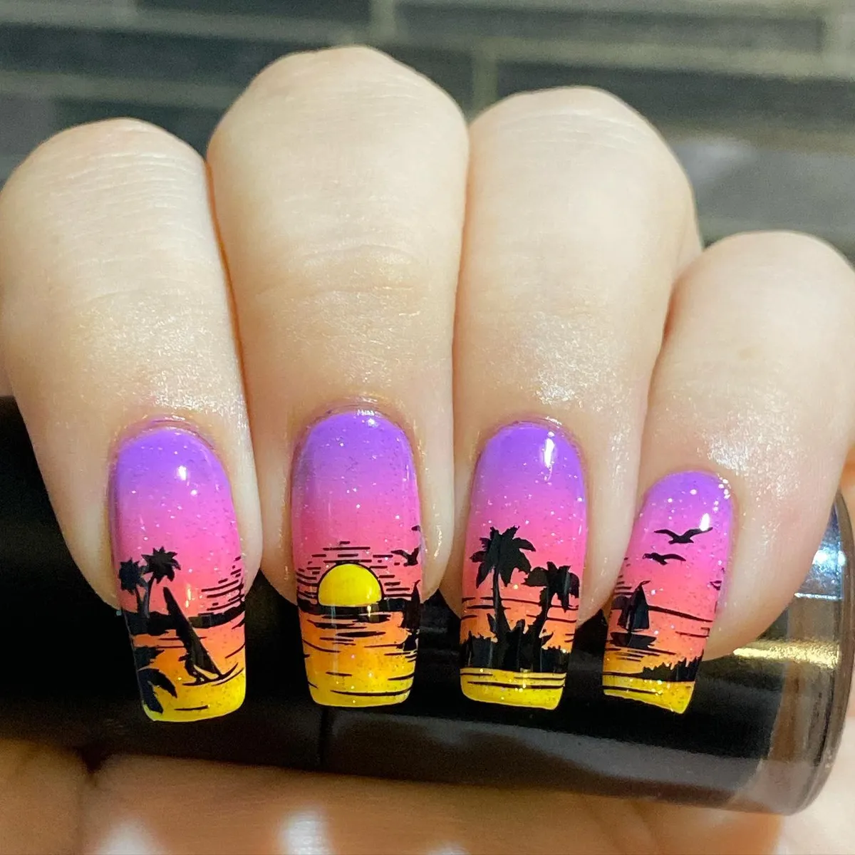 nails-summer_nailsbykimmiexo_2.webp