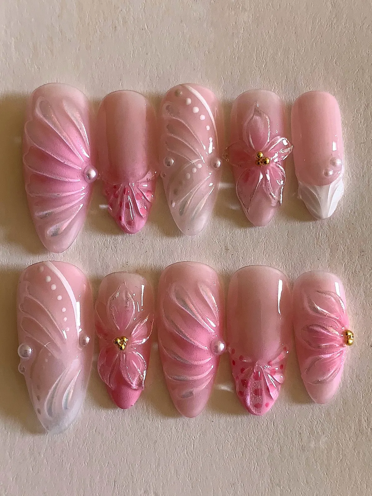 3D pink set with shells, flowers, and pearl-like beads