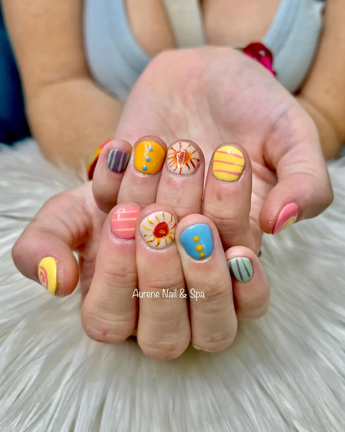 short-summer-nails_aurene_nail_and_spa_3.webp