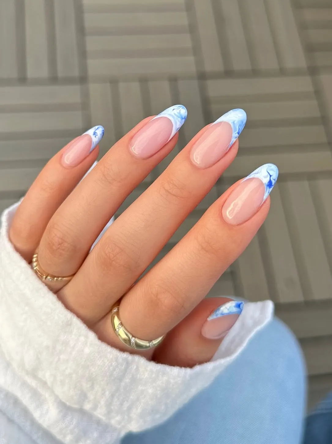 Blue-and-white marble French tips