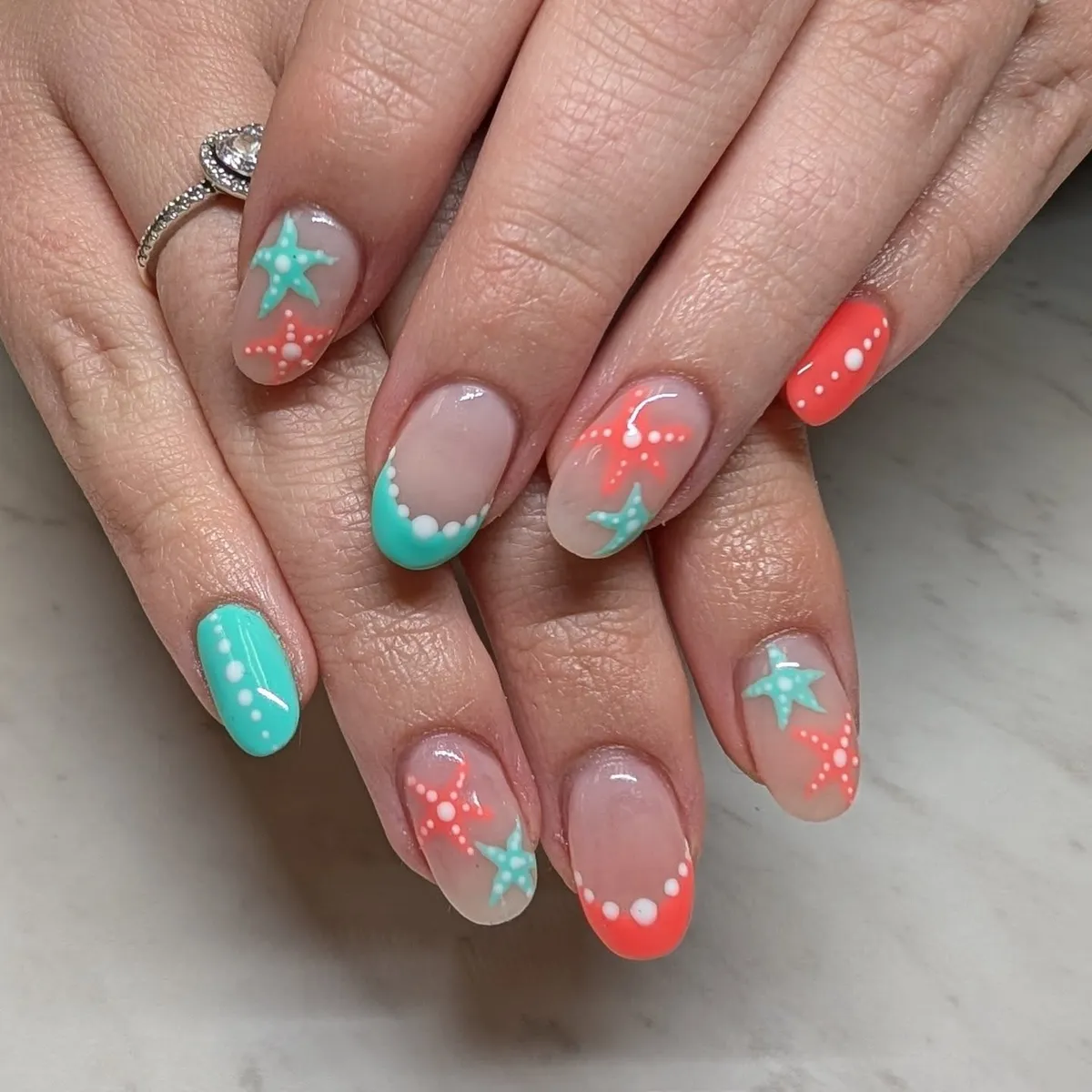 summer-nails_nailsbyjoselle_11.webp