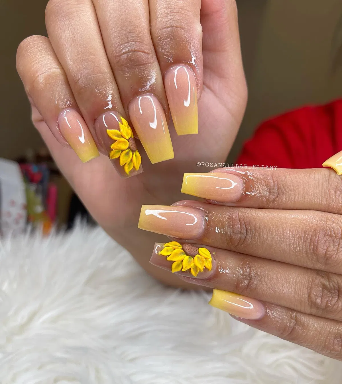 Glossy yellow ombrΓ© with 3D sunflower accents