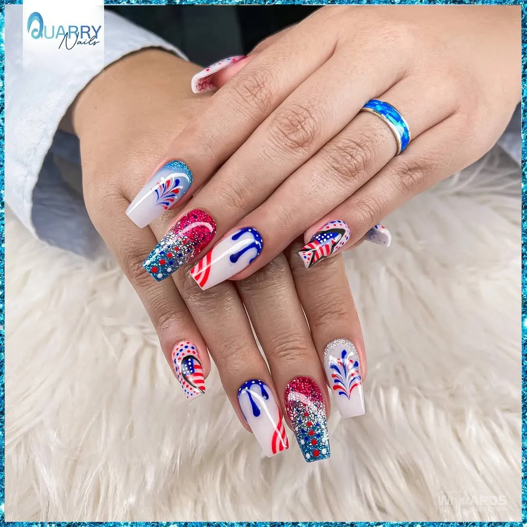 Coffin Nails with Curved Lines and Glitter Panels