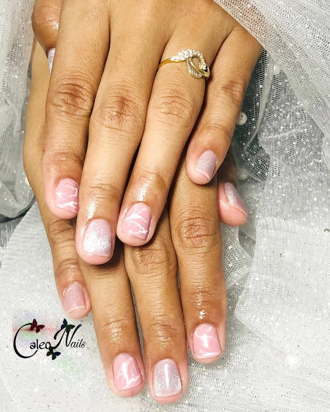 Short square pink swirl with soft shimmer