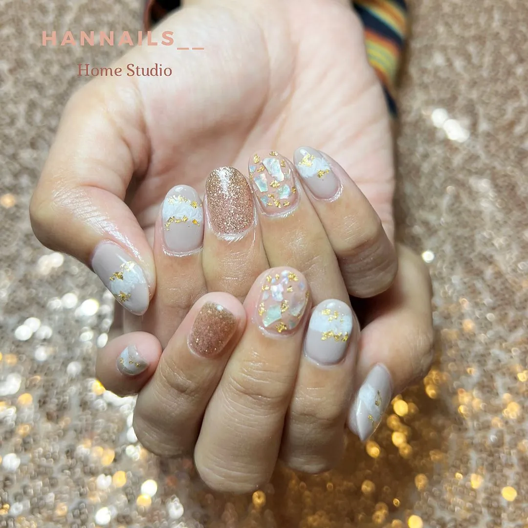 Gold-foil marble with rose-gold glitter accent