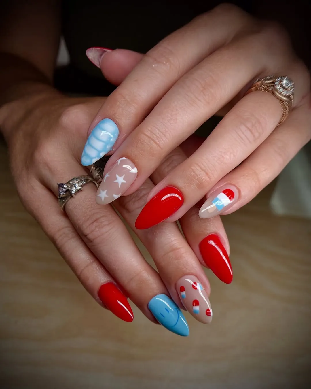 Solid red set with light-blue and star accents