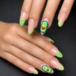 π 18+ Green Chrome Nails β¨That Shine Like Polished Emeralds Fashion image by @bellagionailbarlashs_weymouth