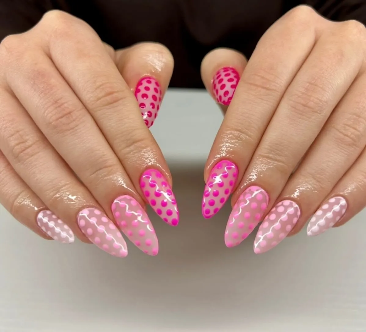 Pointed pink polka dots with bright pink outlines