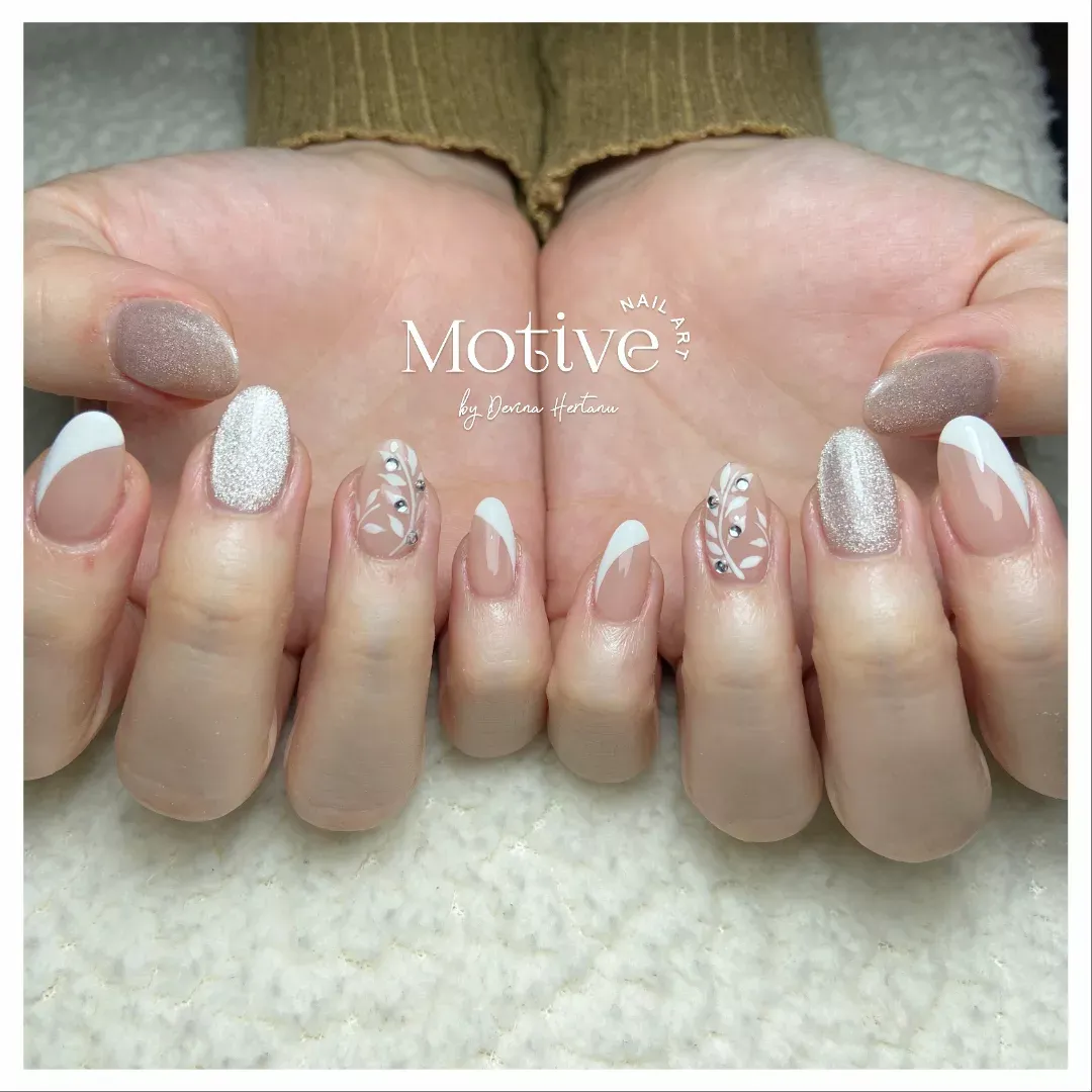 Mixed neutrals with leaf line art and sparkle accents