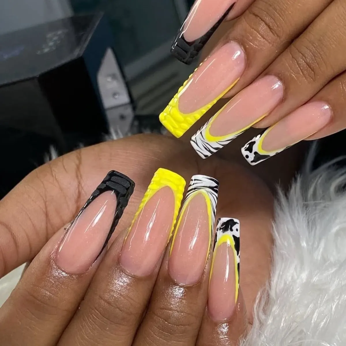 Nude Base with Textured Yellow/Black Tips and Graphic Outlined French Tips