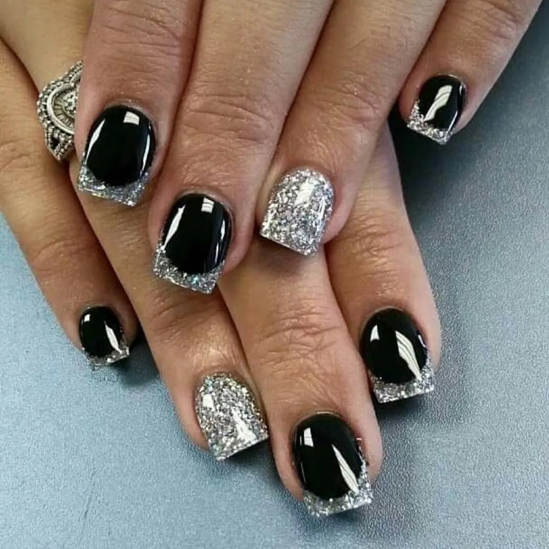 Black and white gradient set with gold accents