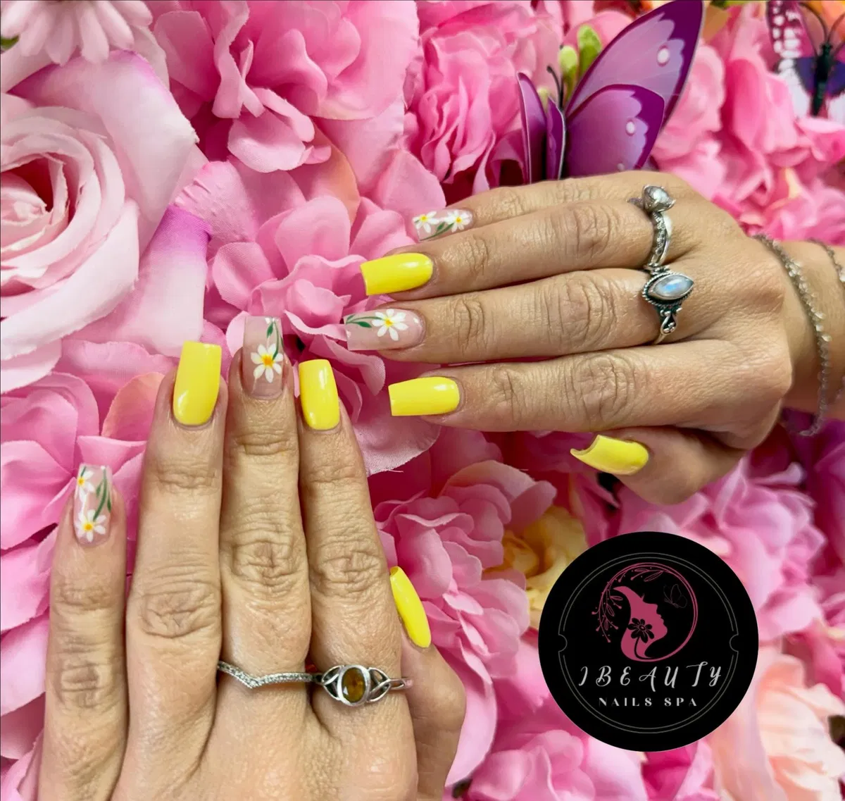 Bright Yellow Nails with Daisy Accent Nails
