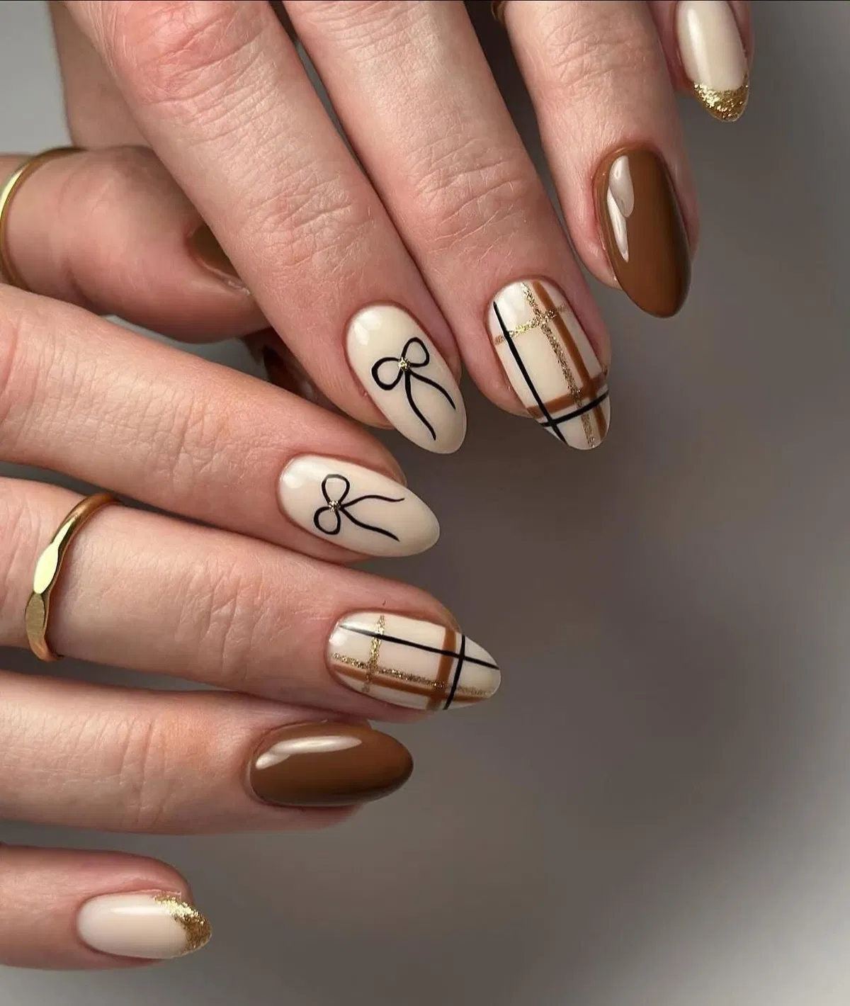 Cream and brown set with bows, plaid, and gold-glitter accents