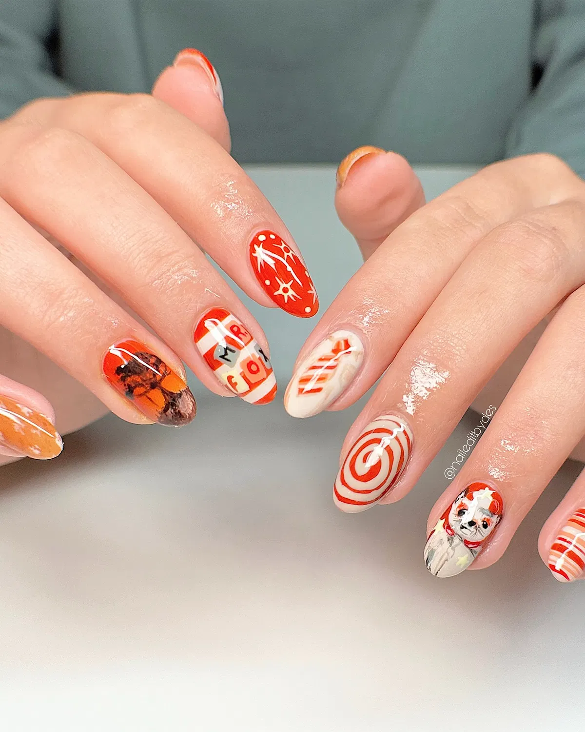Orange-and-cream mixed graphic nail art