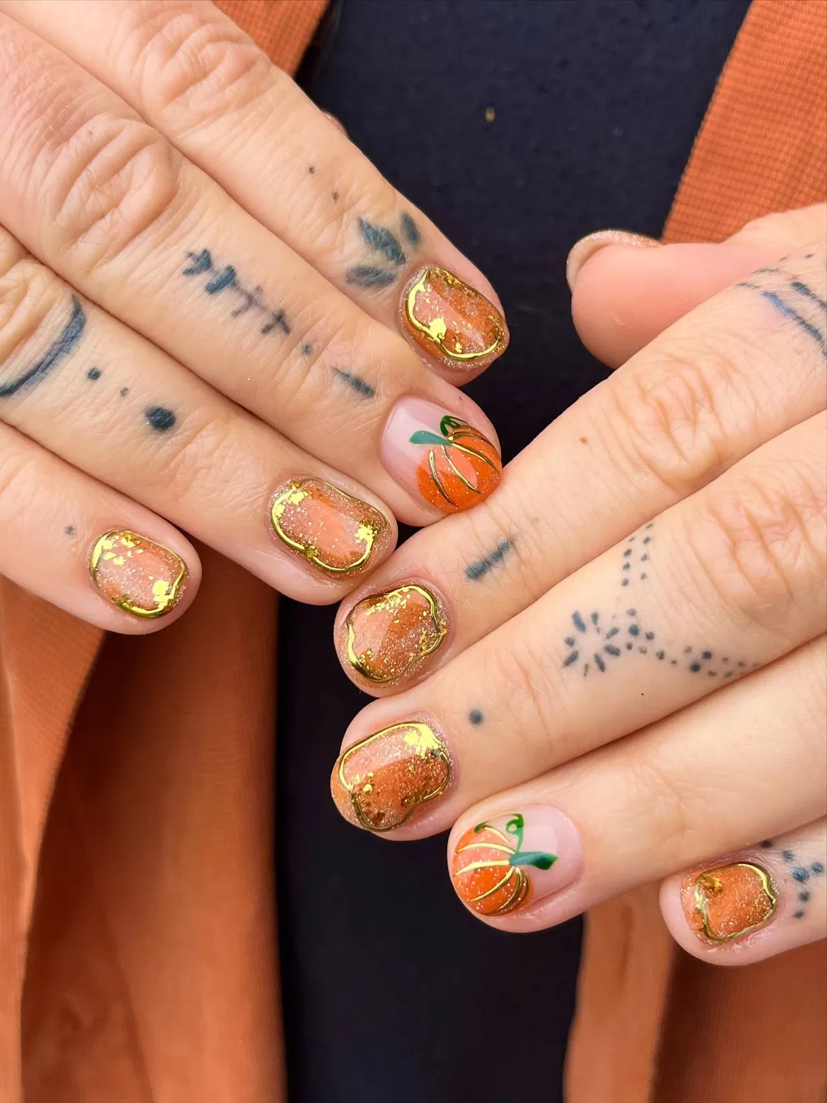 Orange glitter edging with pumpkin accents