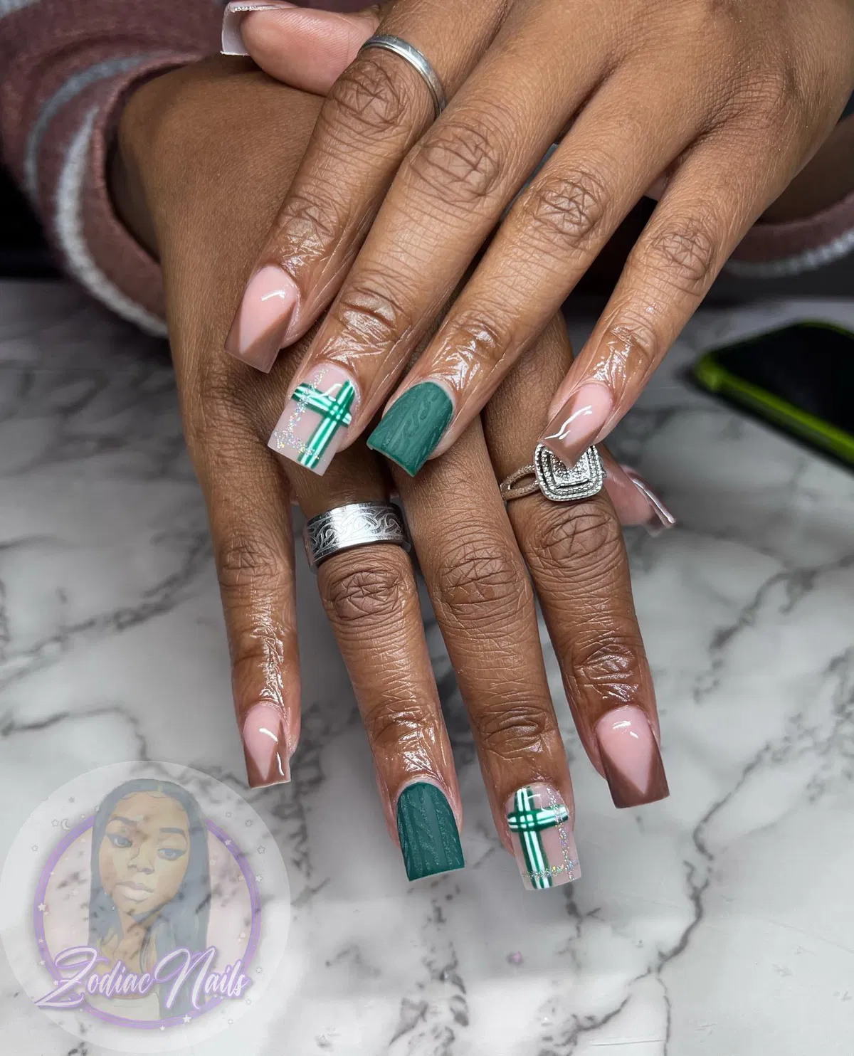 Nude and green long squares with textured accents and green plaid