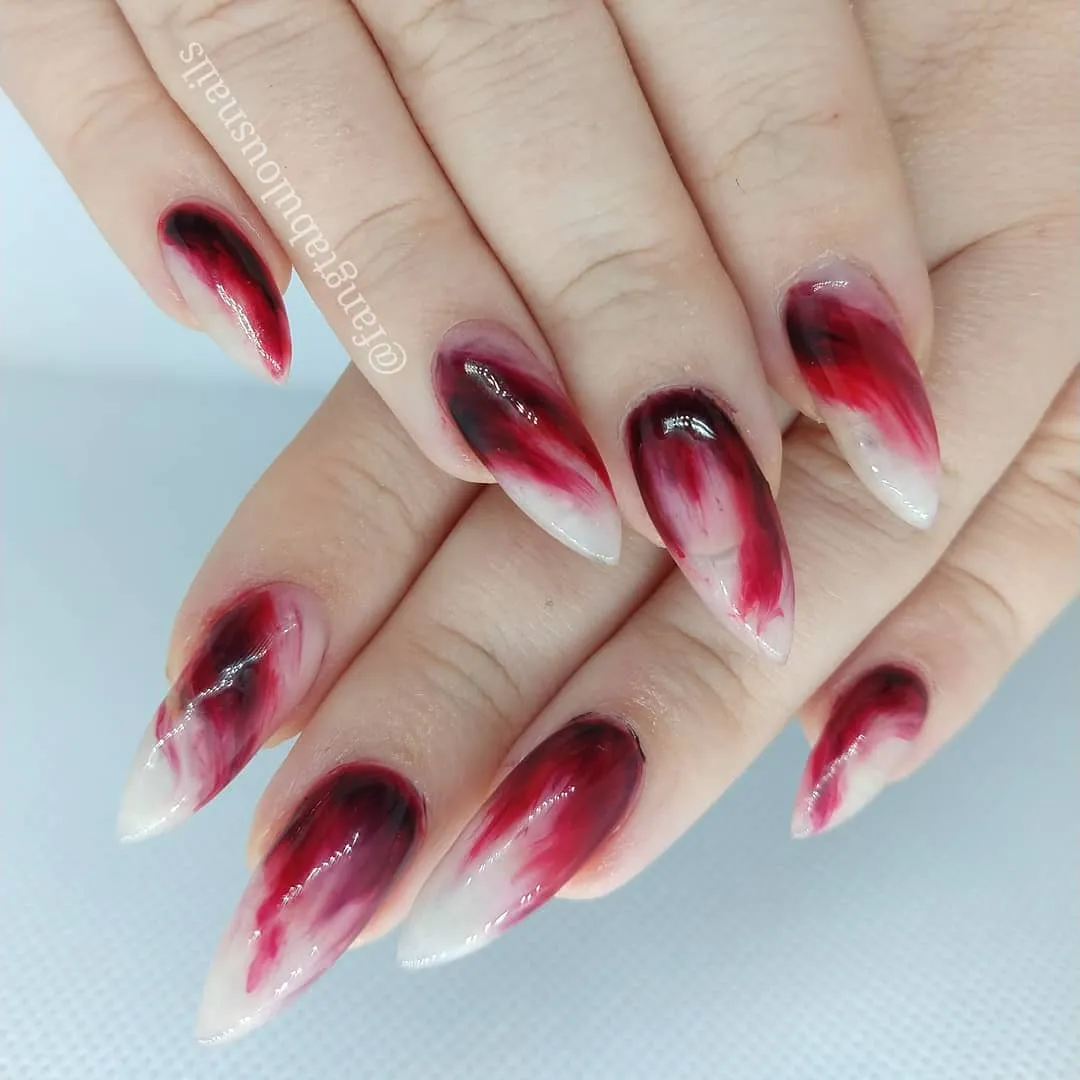 Red-to-white ombrรฉ with dark roots