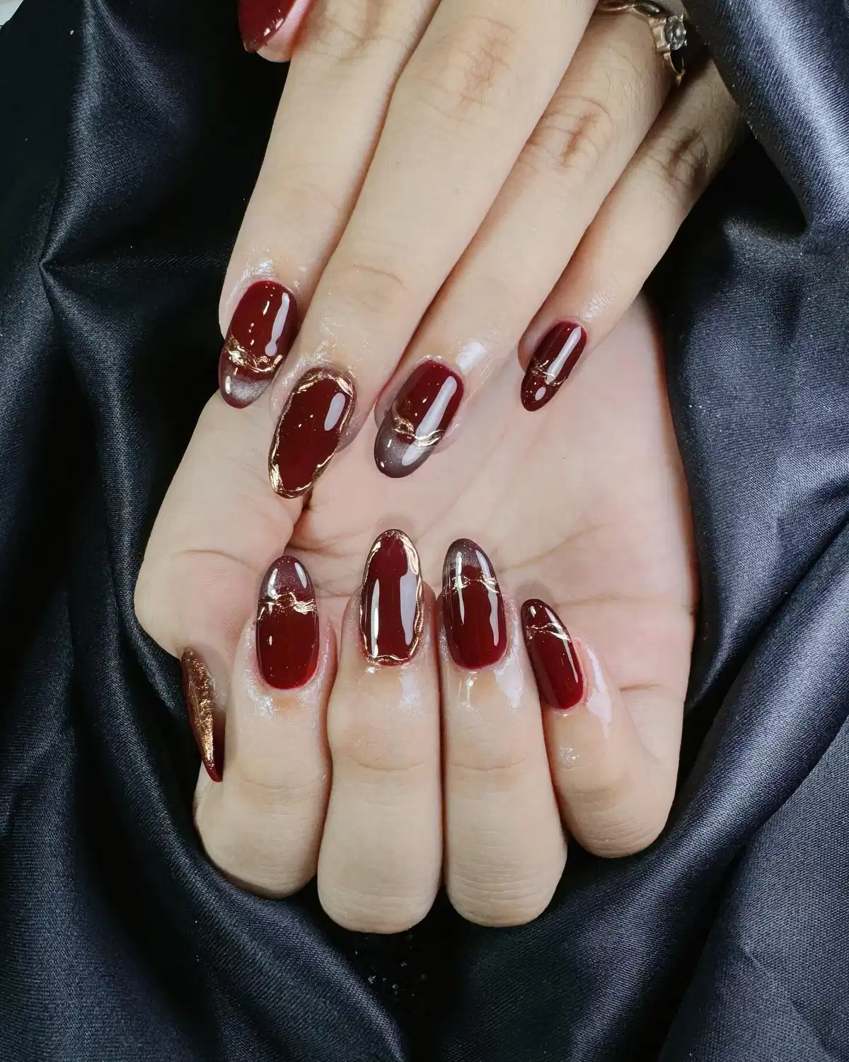 Maroon with taupe tips and gold dividers