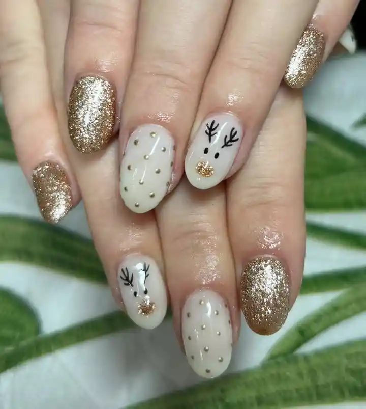 Gold glitter and off-white set with reindeer face accents