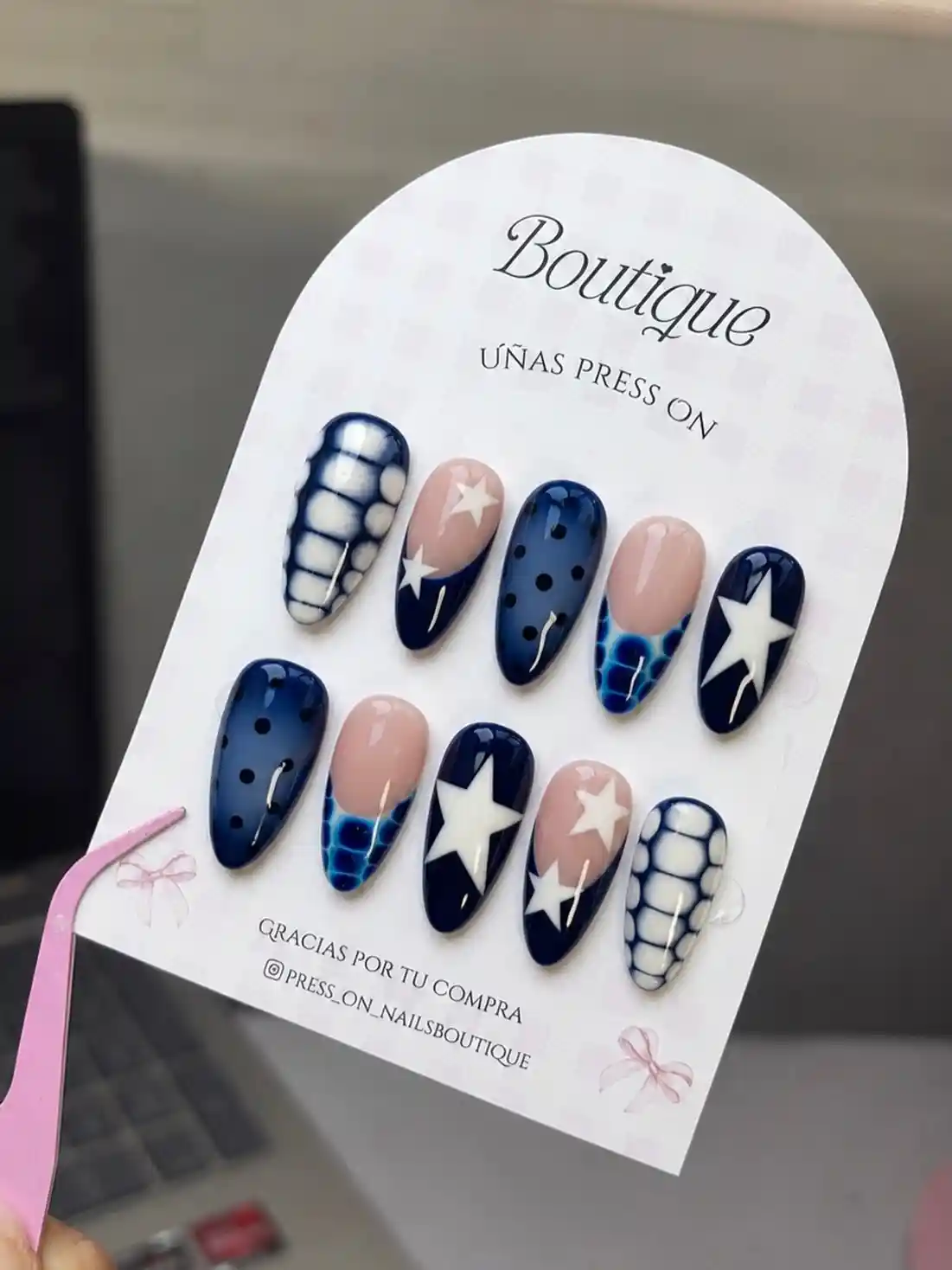 Navy star and patterned blue press-on set on display card
