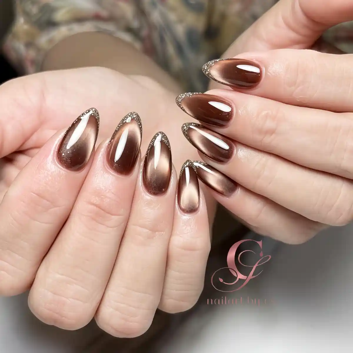 Brown gradient almonds with glittered outline tips