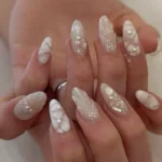 π
20 Press On Nails White Styles That Go With Literally Every Outfit in Your Closet Fashion image by @kimvxnailss