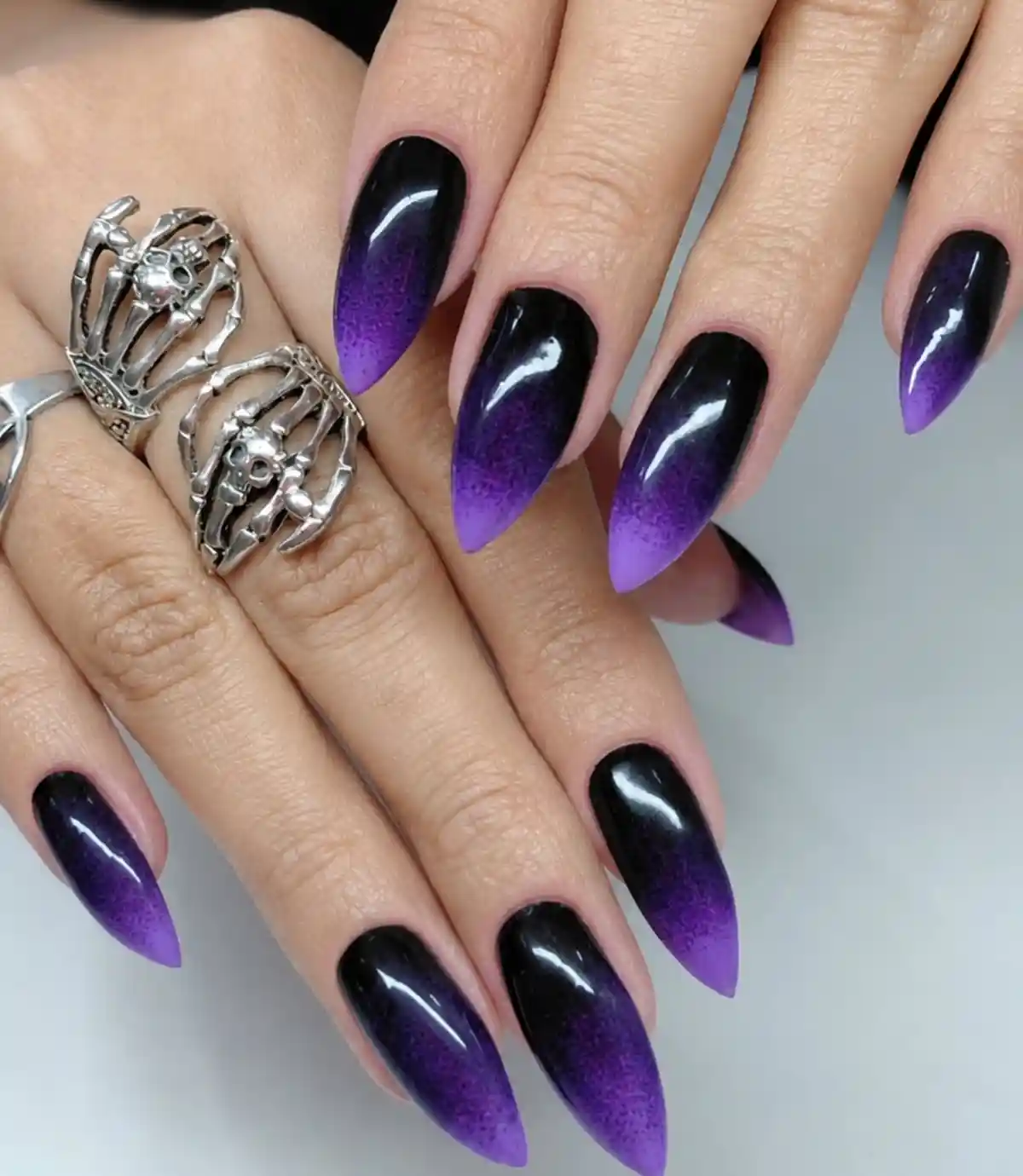 Black-to-Purple Ombre with Speckled Fade