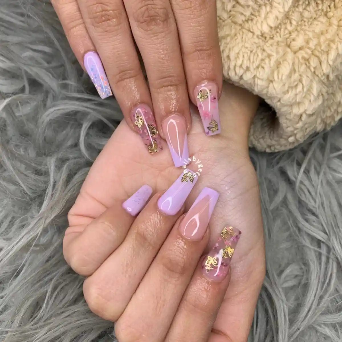 Lavender and nude set with gold butterfly decorations and flecked accent
